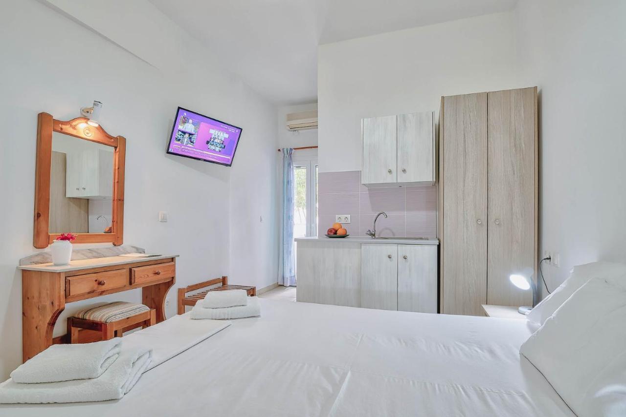 Pavlos Place Antiparos Exterior photo